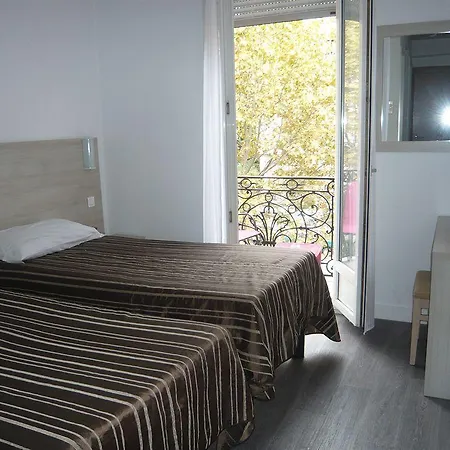 Parisien Hotel 2*